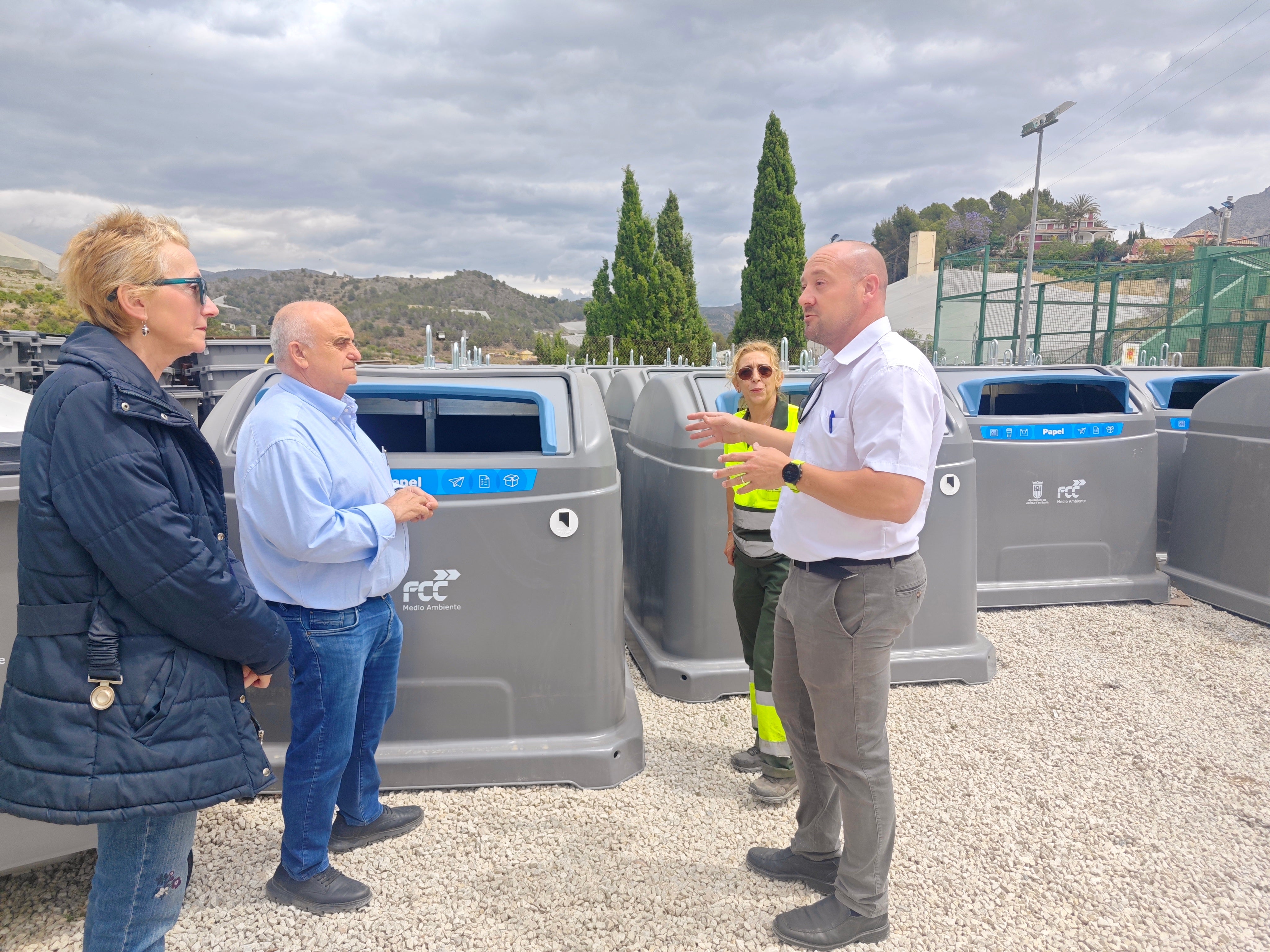 Callosa d’en Sarrià renueva los contenedores de reciclaje con nuevas mejoras de accesibilidad y capacidad Callosa d’en Sarrià renueva los contenedores de reciclaje con nuevas mejoras de accesibilidad y capacidad