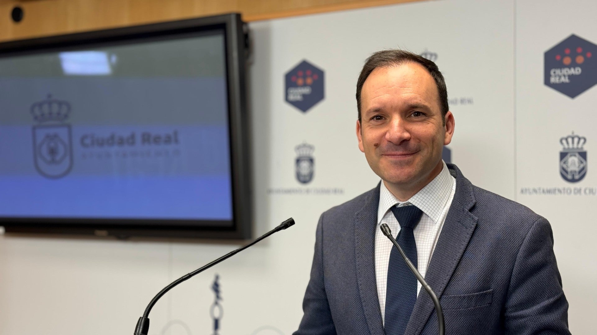 El Ayuntamiento de Ciudad Real crea un asistente virtual para la atención ciudadana en el área de urbanismo El Ayuntamiento de Ciudad Real crea un asistente virtual para la atención ciudadana en el área de urbanismo