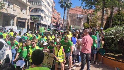 La huelga educativa traslada su protesta a Torrevieja a la espera de avances en la negociación con la Consellería La huelga educativa traslada su protesta a Torrevieja a la espera de avances en la negociación con la Consellería
