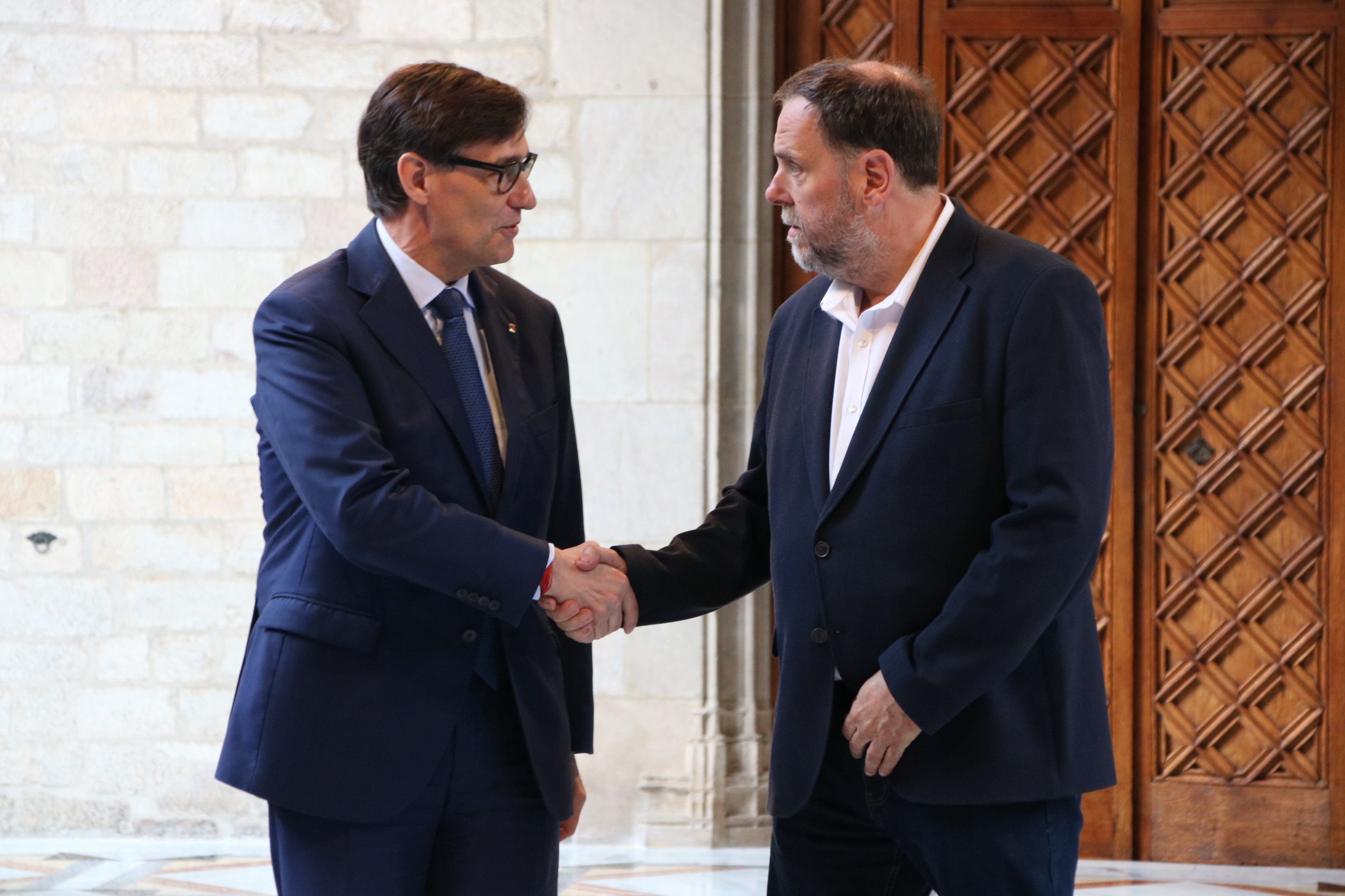Illa i Junqueras signen l'acord per als pressupostos de la Generalitat Illa i Junqueras signen l'acord per als pressupostos de la Generalitat