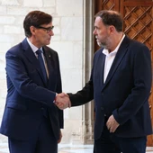 Illa i Junqueras signen l'acord per als pressupostos de la Generalitat Illa i Junqueras signen l'acord per als pressupostos de la Generalitat