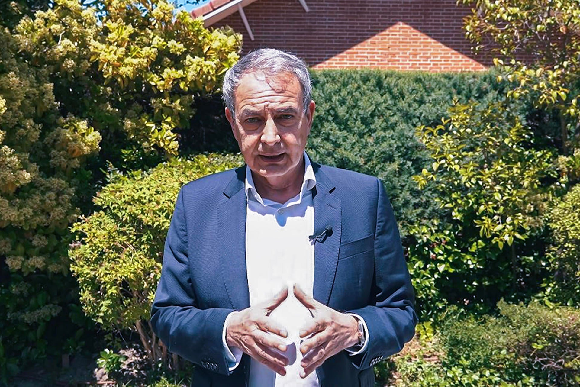 Tertulia: Zapatero en crisis — Más de uno cover