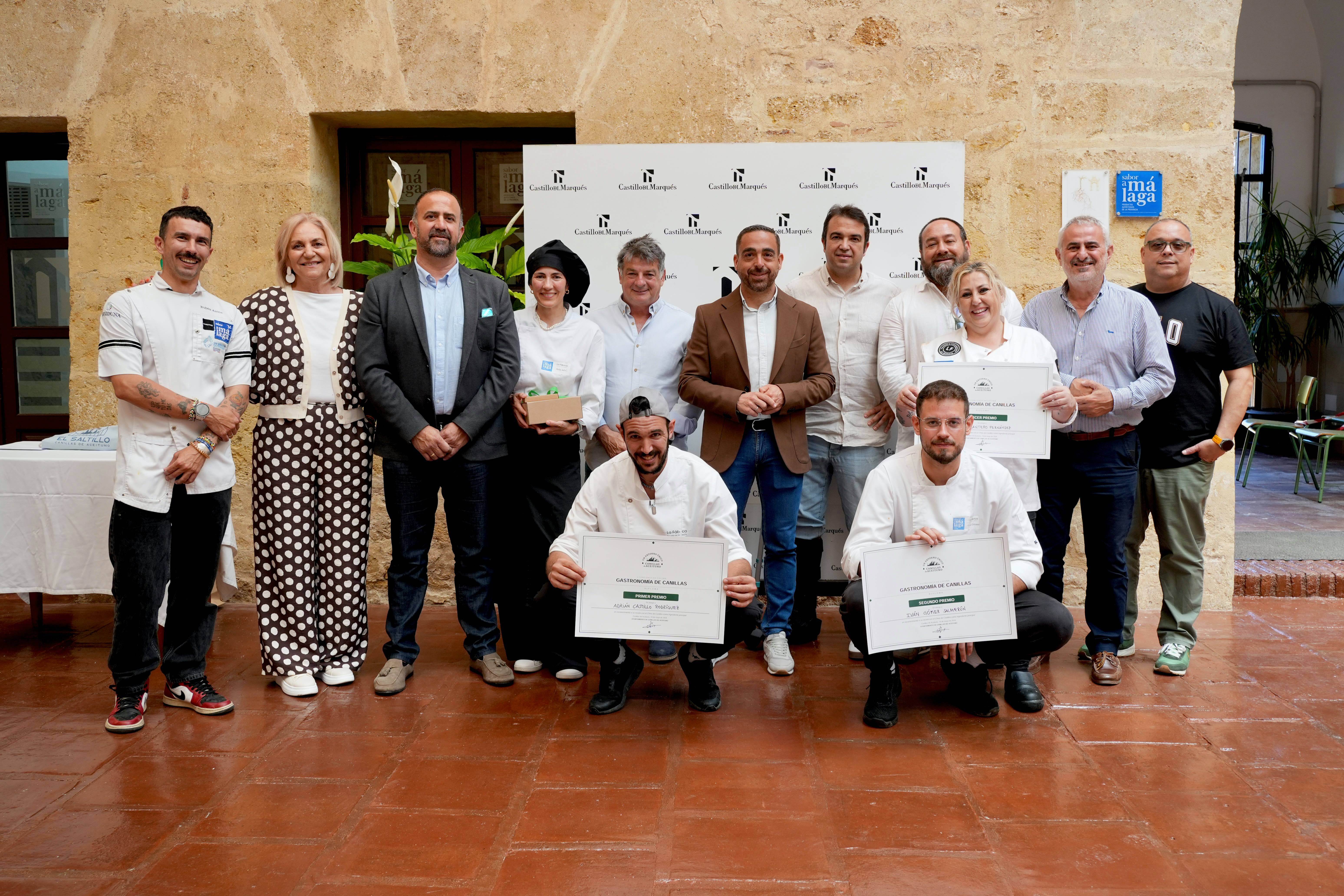 Adrián Castillo, de la Escuela de Hostelería La Fábrica, ganador del primer concurso de cocina para escuelas de hostelería ‘Gastronomía de Canillas’ Adrián Castillo, de la Escuela de Hostelería La Fábrica, ganador del primer concurso de cocina para escuelas de hostelería ‘Gastronomía de Canillas’