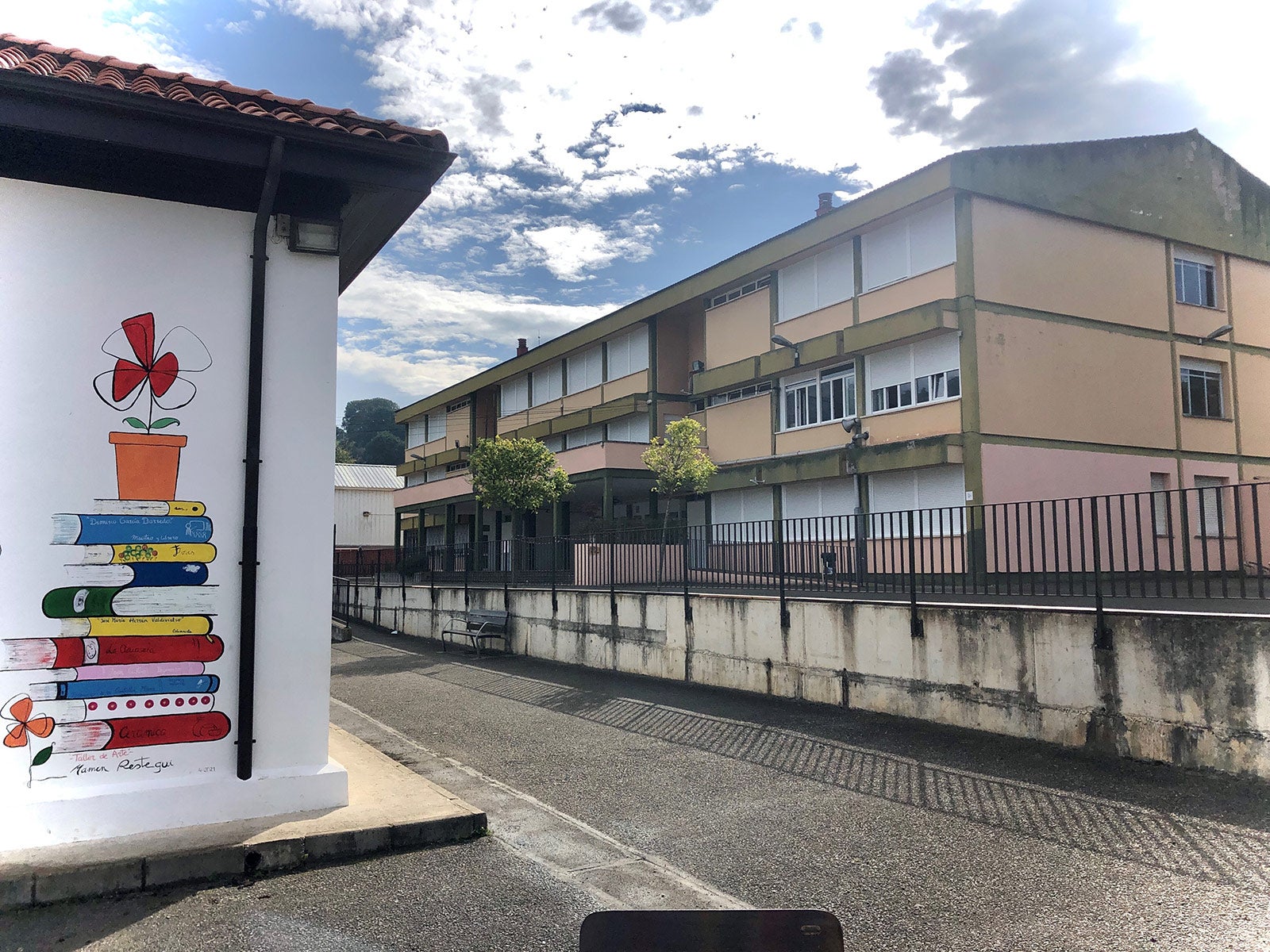 Más de 60 jóvenes de España y Francia compiten en Liérganes por resolver a contrarreloj el cubo de Rubik Más de 60 jóvenes de España y Francia compiten en Liérganes por resolver a contrarreloj el cubo de Rubik
