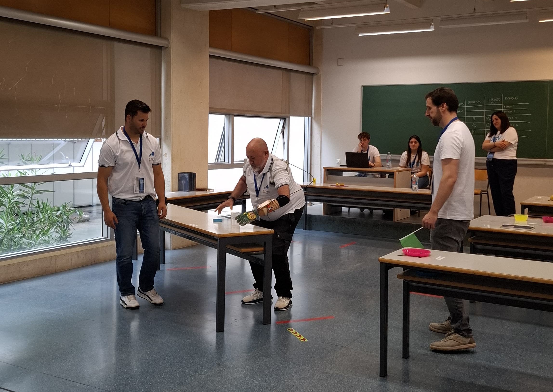 El equipo UJI Hand revalida el título en la II Competición Universitaria de Manos Protésicas El equipo UJI Hand revalida el título en la II Competición Universitaria de Manos Protésicas