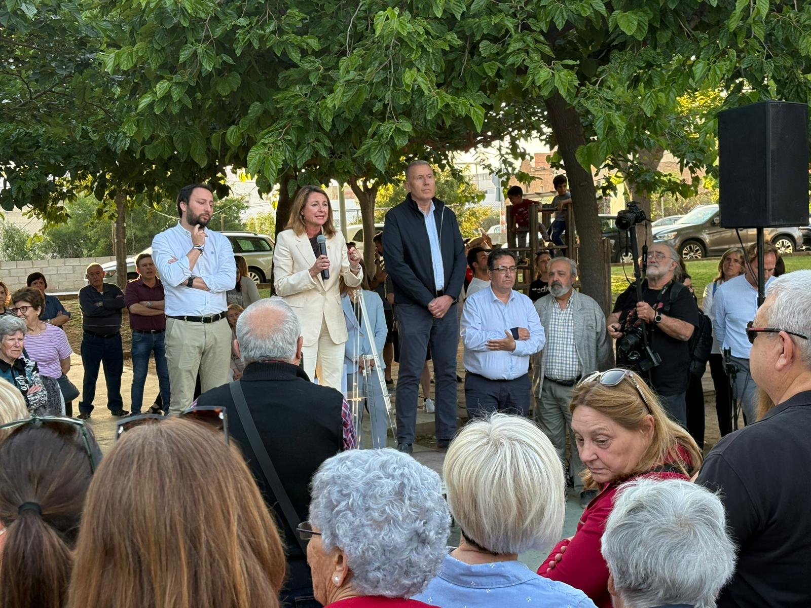 Carrasco garantiza que no habrá planta de residuos en la carretera de Alcora tras las quejas vecinales Carrasco garantiza que no habrá planta de residuos en la carretera de Alcora tras las quejas vecinales