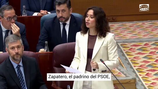  Ayuso tilda a Zapatero de "padrino del sanchismo" y advierte que S&aacute;nchez ha "unido" su destino al del expresidente