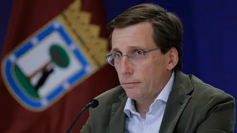 Almeida ruega a las empresas el teletrabajo para facilitar la movilidad Almeida ruega a las empresas el teletrabajo para facilitar la movilidad/ EFE/ Marcos Villaoslada