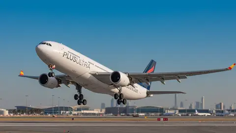 Imagen de archivo de un avión A330 de Plus Ultra. Imagen de archivo de un avión A330 de Plus Ultra.