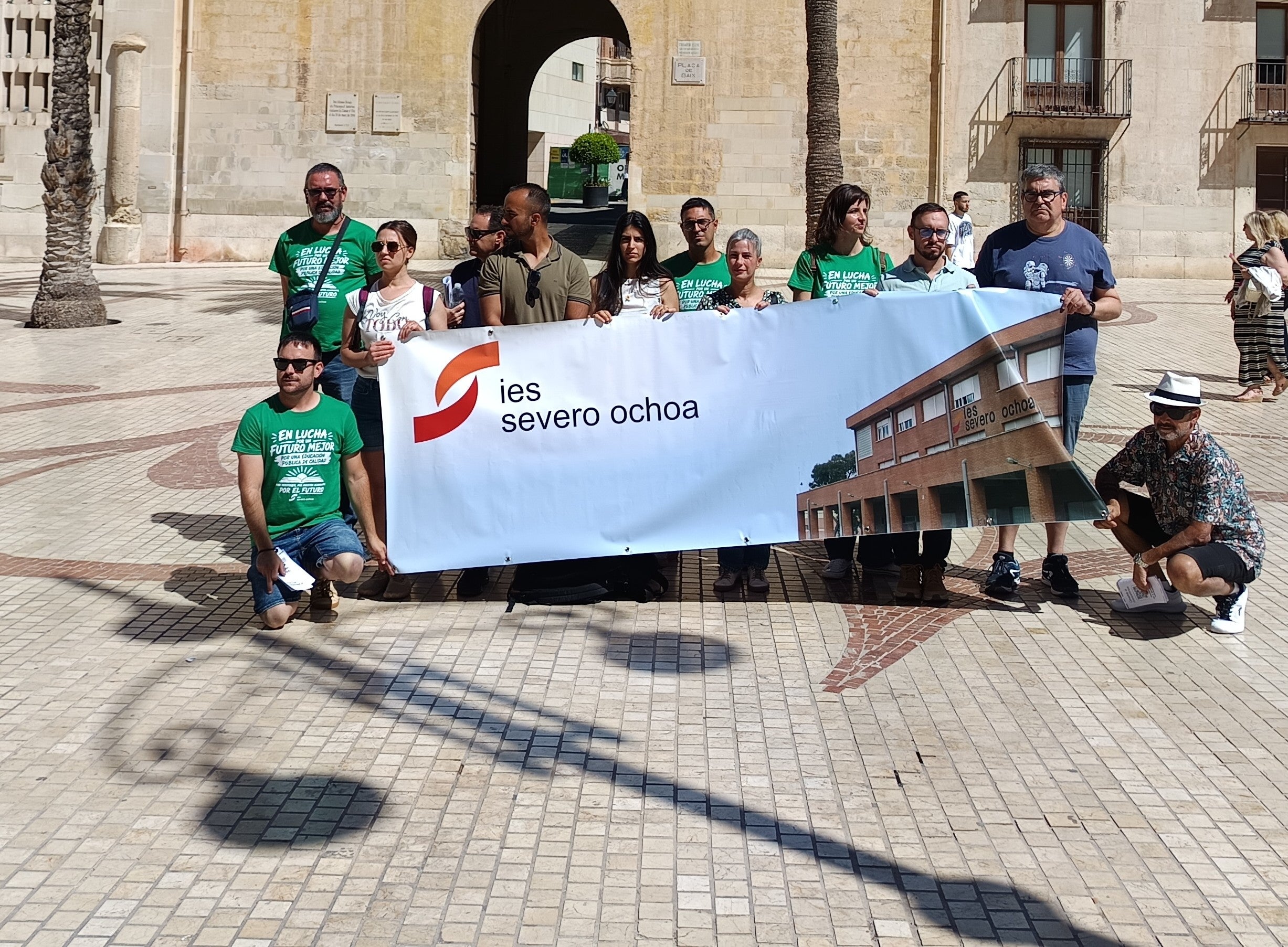La comunidad educativa del IES Severo Ochoa de Elche urge la ampliación del centro La comunidad educativa del IES Severo Ochoa de Elche urge la ampliación del centro