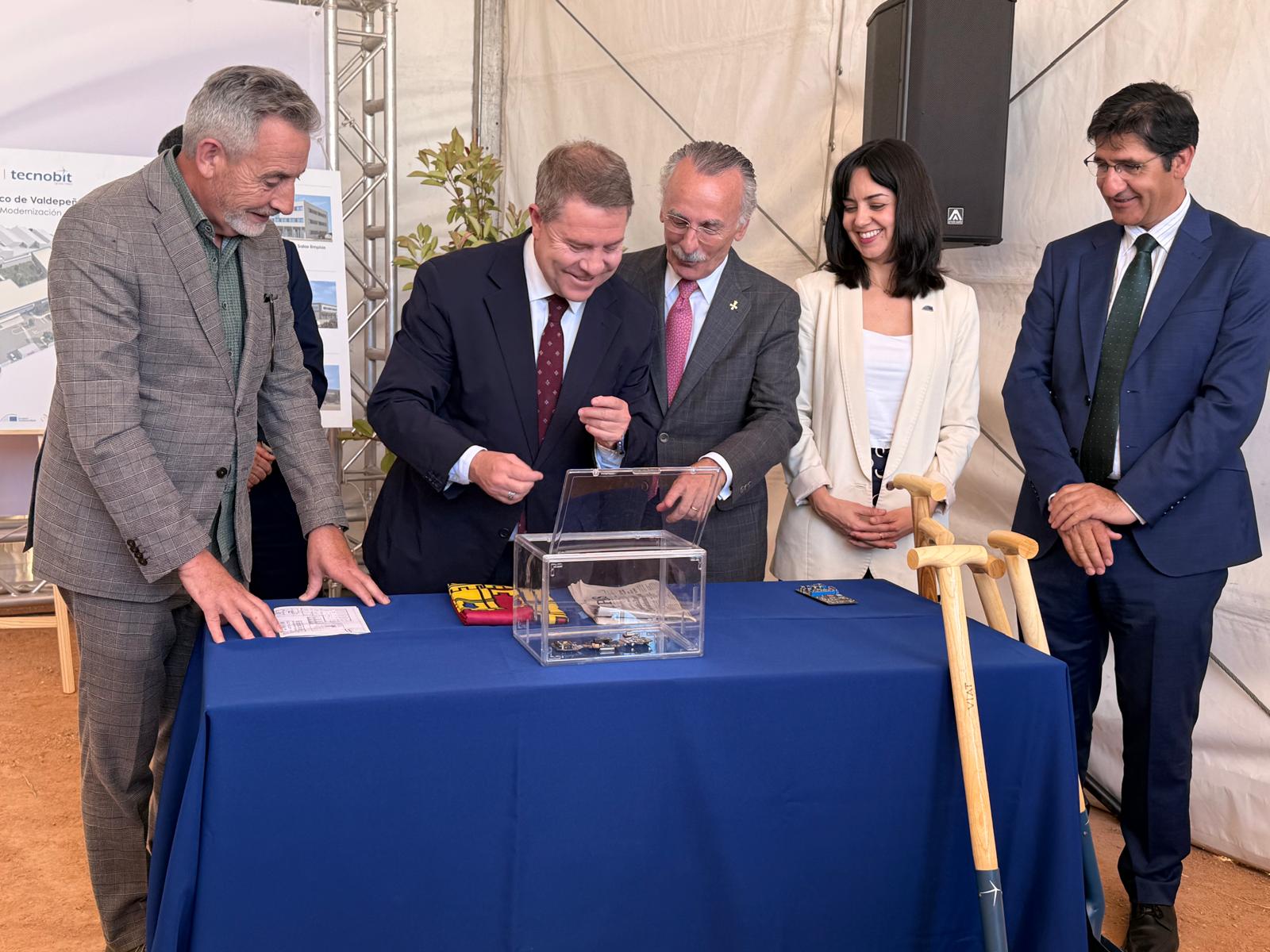 El proyecto de ampliación de Tecnobit-Grupo Oesía creará 400 nuevos empleos en Valdepeñas El proyecto de ampliación de Tecnobit-Grupo Oesía creará 400 nuevos empleos en Valdepeñas