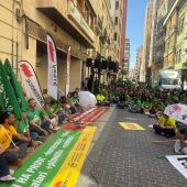 Noveno dia de huelga educativa: Los sindicatos piden la dimisión de la consellera 