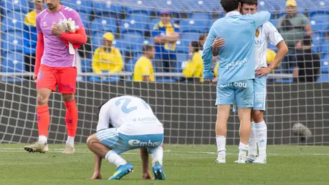 Los jugadores del Real Zaragoza tras el partido ante la UD Las Palmas Los jugadores del Real Zaragoza tras el partido ante la UD Las Palmas