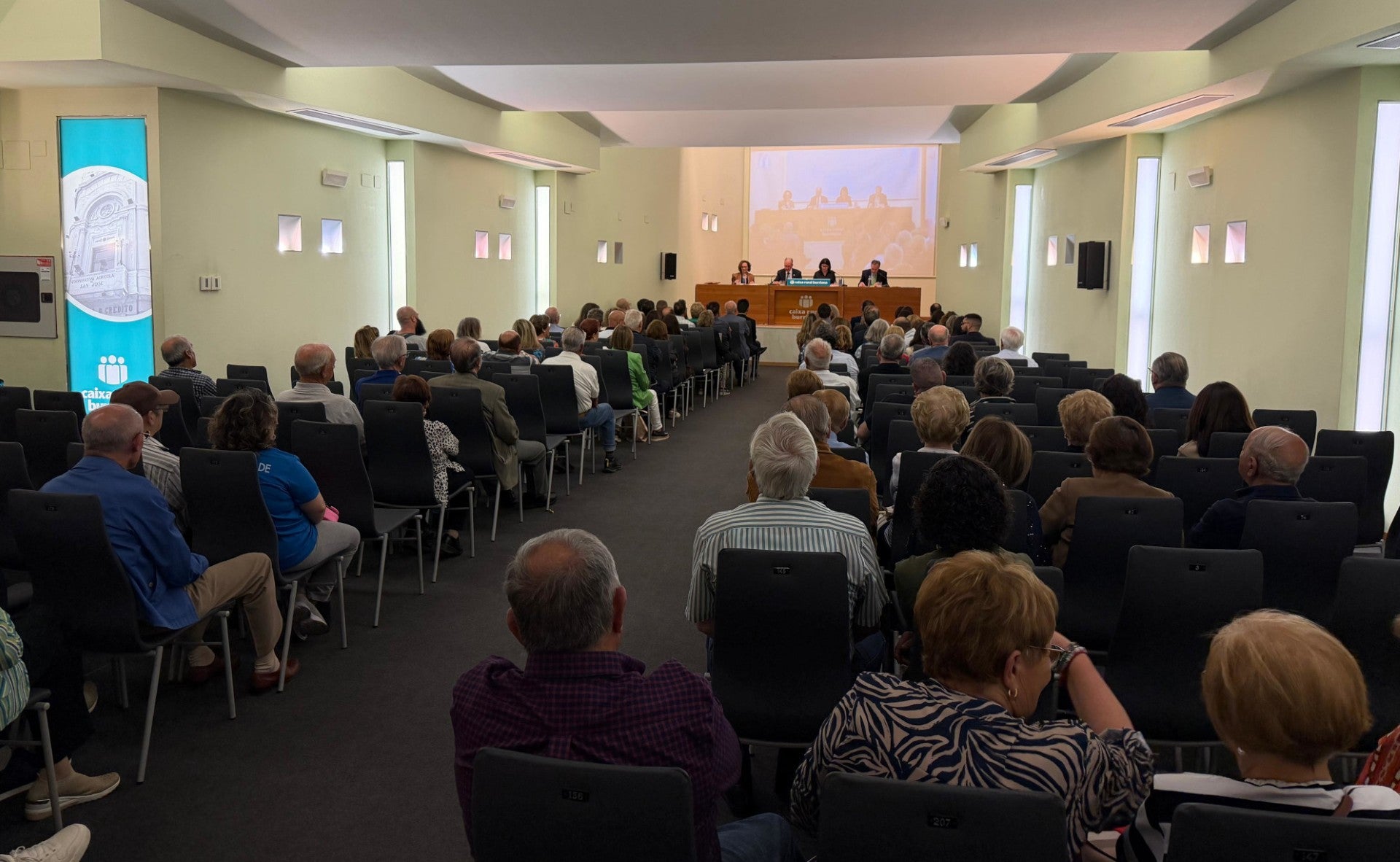 Caixa Rural Burriana aprueba las cuentas de 2025 con un beneficio de 2,27 millones y renueva su Consejo Rector Caixa Rural Burriana aprueba las cuentas de 2025 con un beneficio de 2,27 millones y renueva su Consejo Rector