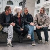Elvira, Ricard y Ramón Morales con Carles Porta