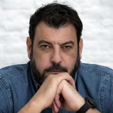 El escritor Santiago Díaz