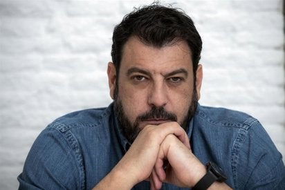 Santiago Díaz pone a Jotadé a investigar un caso que le va a tocar muy de cerca Santiago Díaz pone a Jotadé a investigar un caso que le va a tocar muy de cerca