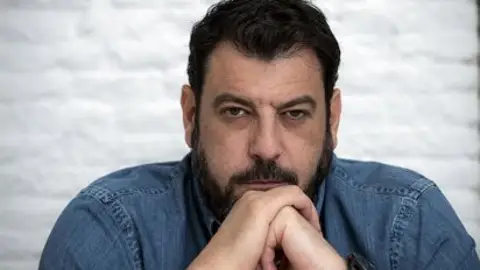 El escritor Santiago Díaz El escritor Santiago Díaz