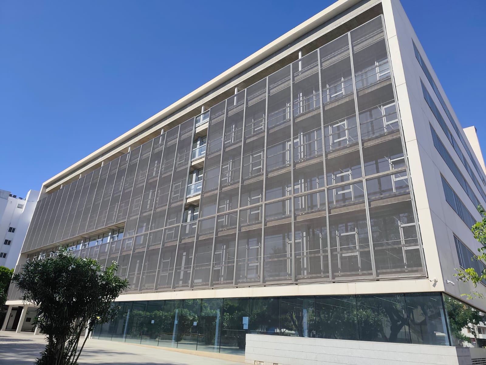 Imagen del exterior de los juzgados de Ibiza en la Plaza de Sa Graduada Imagen del exterior de los juzgados de Ibiza en la Plaza de Sa Graduada