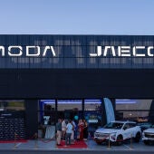 OMODA & JAECOO hace vibrar Málaga durante la SHS Fever Night y celebra su cliente 50.000 en España