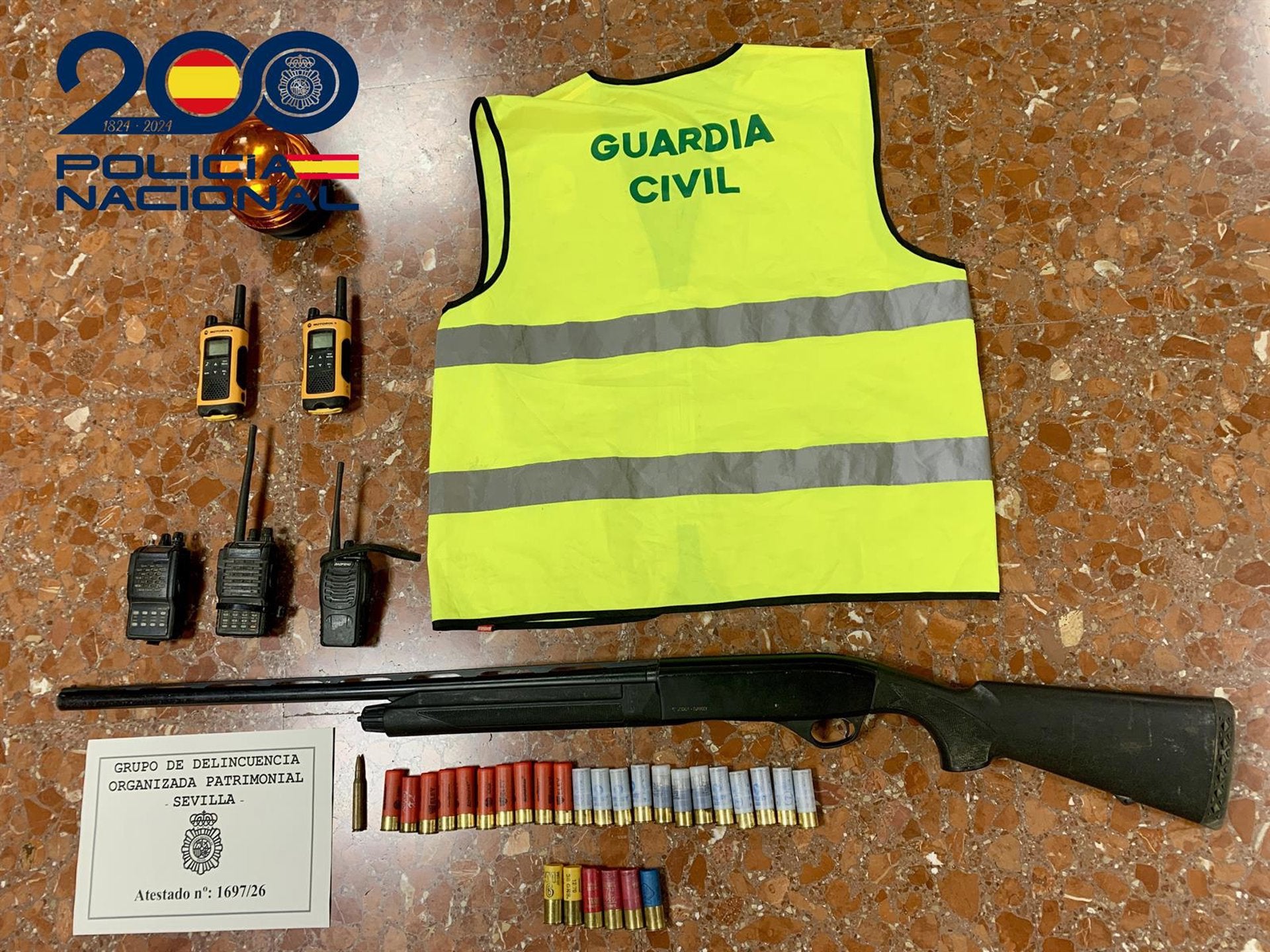 Detenidos por robo con alunizaje de cajas registradoras y tragaperras para redes de juego ilegal Detenidos por robo con alunizaje de cajas registradoras y tragaperras para redes de juego ilegal