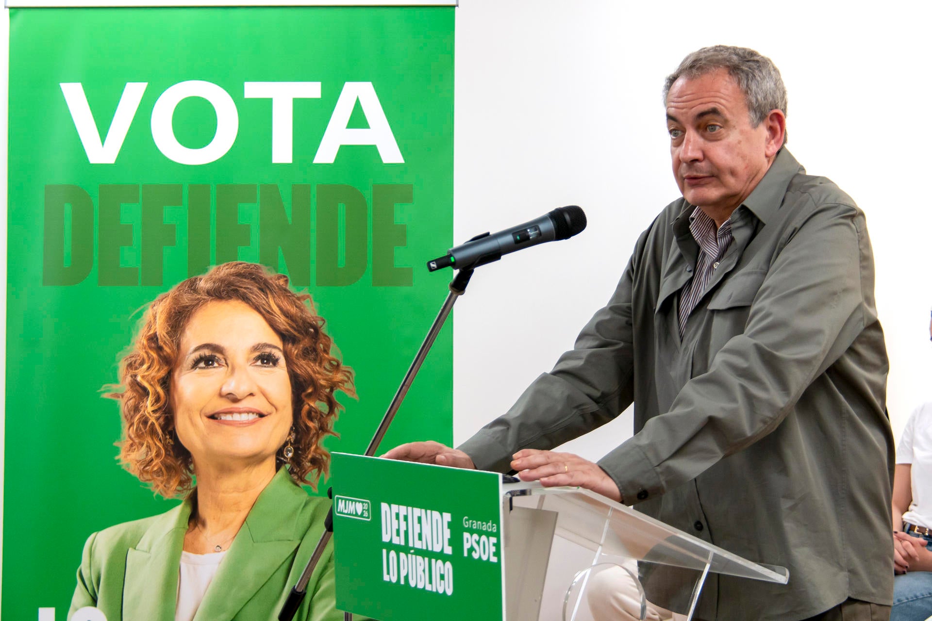 Tertulia: Zapatero y el Gobierno se desmoronan