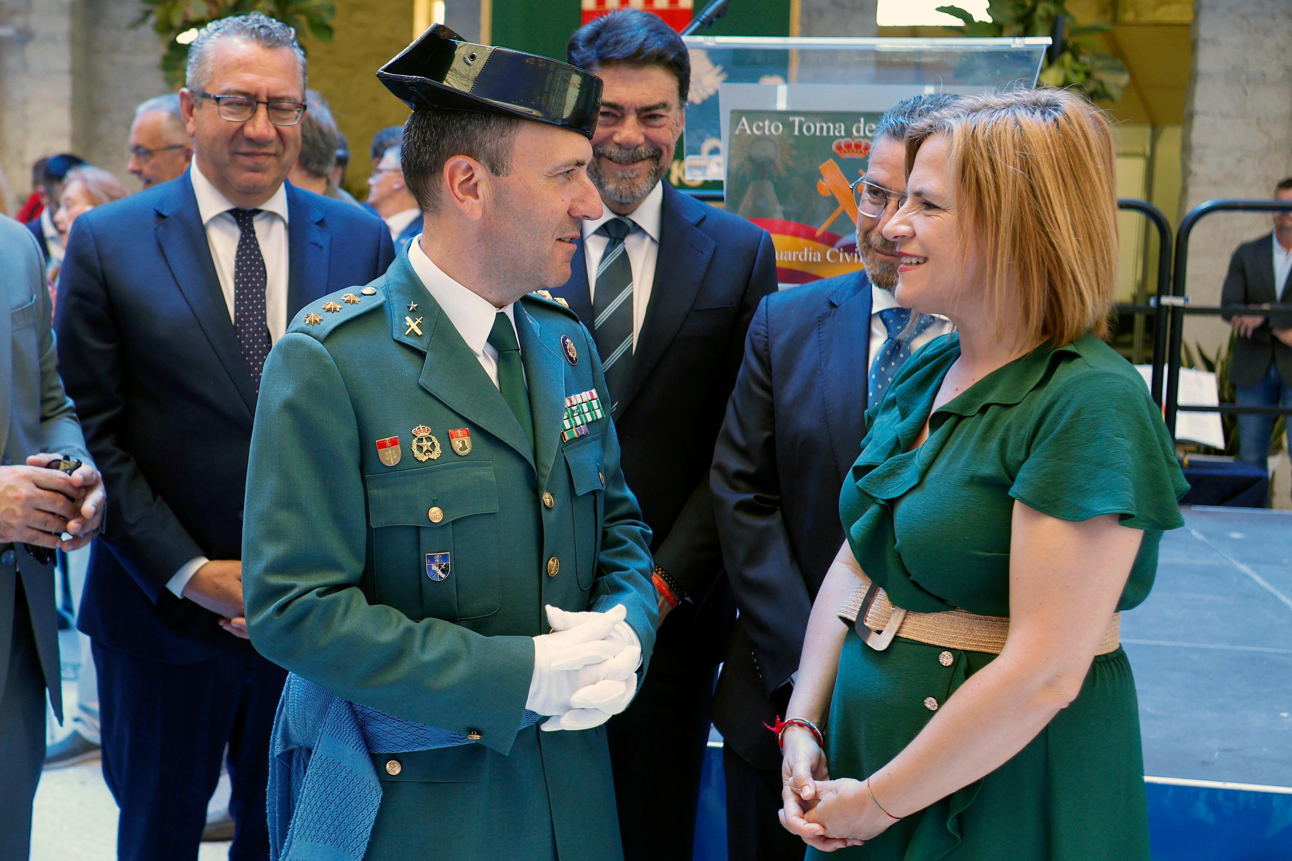 Toma posesión formal el nuevo coronel de la Guardia Civil de Alicante Francisco Poyato Sevillano Toma posesión formal el nuevo coronel de la Guardia Civil de Alicante Francisco Poyato Sevillano