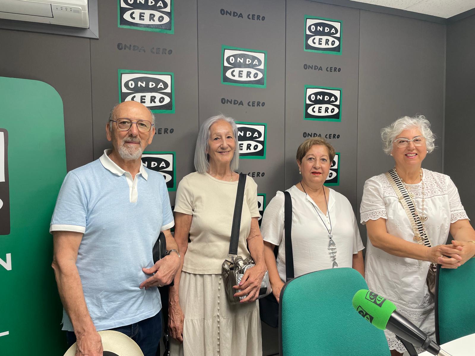 “Ahora entendemos mejor cómo se informa”: la vivencia periodística de los alumnos de la UNED Sénior “Ahora entendemos mejor cómo se informa”: la vivencia periodística de los alumnos de la UNED Sénior