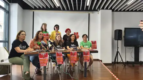 Las Asociaciones de Víctimas de la DANA lamentan que no se haya aclarado nada en la comisión. Las Asociaciones de Víctimas de la DANA lamentan que no se haya aclarado nada en la comisión.