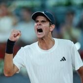 El impresionante récord de Rafa Jódar tras colarse en tercera ronda de Roland Garros: supera a mitos del tenis