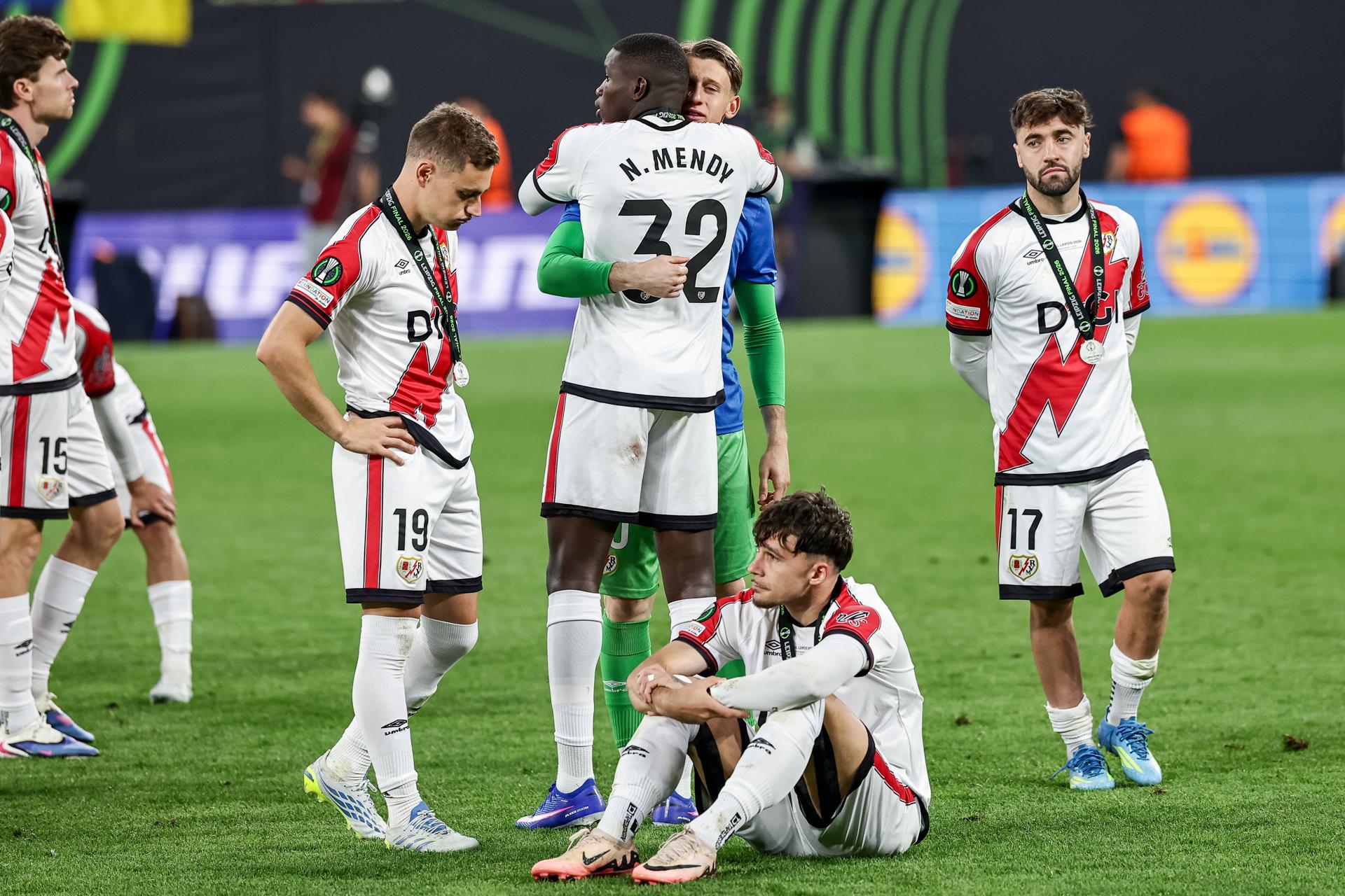 El Rayo Vallecano pierde por la mínima ante el Crystal Palace en la final de la Conference League: así lo vivimos en Radioestadio El Rayo Vallecano pierde por la mínima ante el Crystal Palace en la final de la Conference League: así lo vivimos en Radioestadio