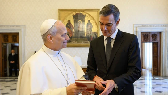 Encuentro de Pedro Sánchez con el Papa León XIV en el Vaticano, previo a la visita del Pontífice a España Encuentro de Pedro Sánchez con el Papa León XIV en el Vaticano, previo a la visita del Pontífice a España