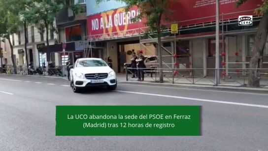 Vehículos de la UCO abandonan Ferraz 