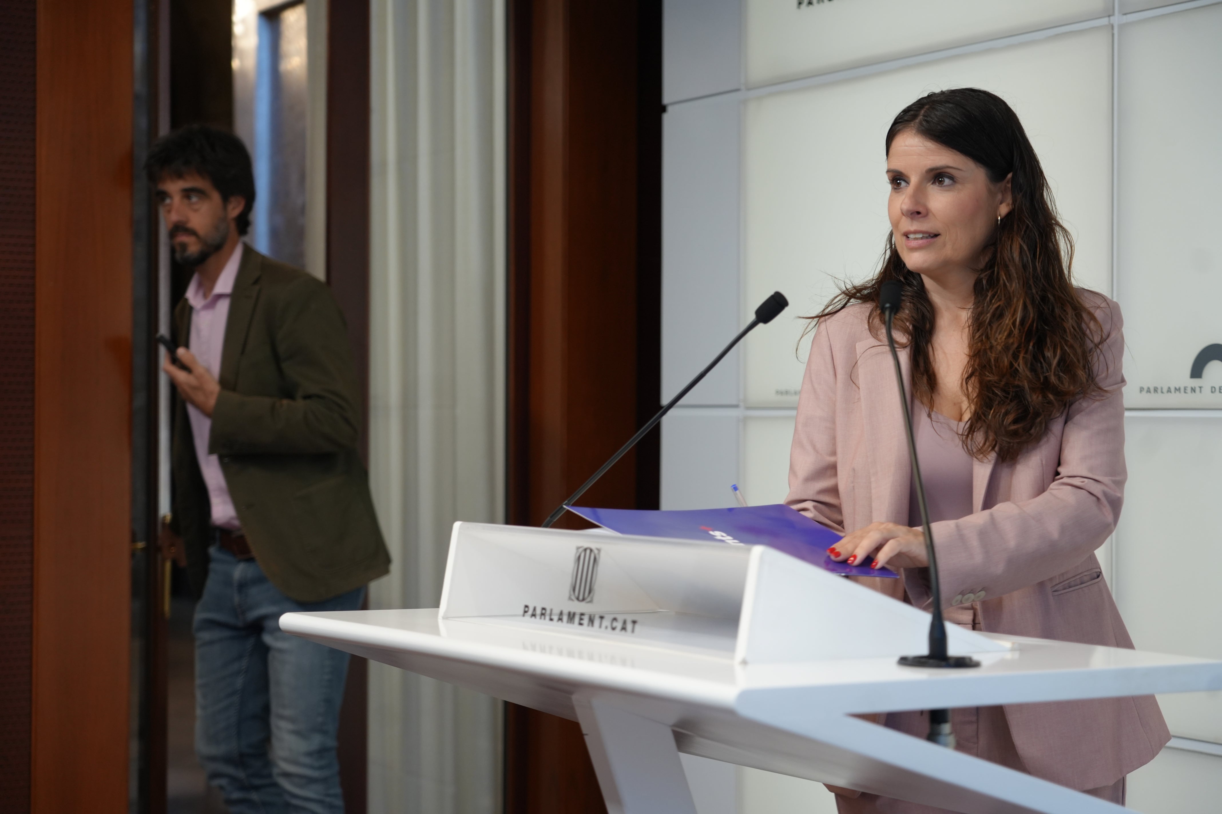 Junts per Catalunya exigeix Salvador Illa que comparegui pel cas Zapatero Junts per Catalunya exigeix Salvador Illa que comparegui pel cas Zapatero
