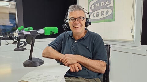 El professor Manuel Moreno Lupi&aacute;&ntilde;ez, professor titular del Departament de F&iacute;sica de la UPC
