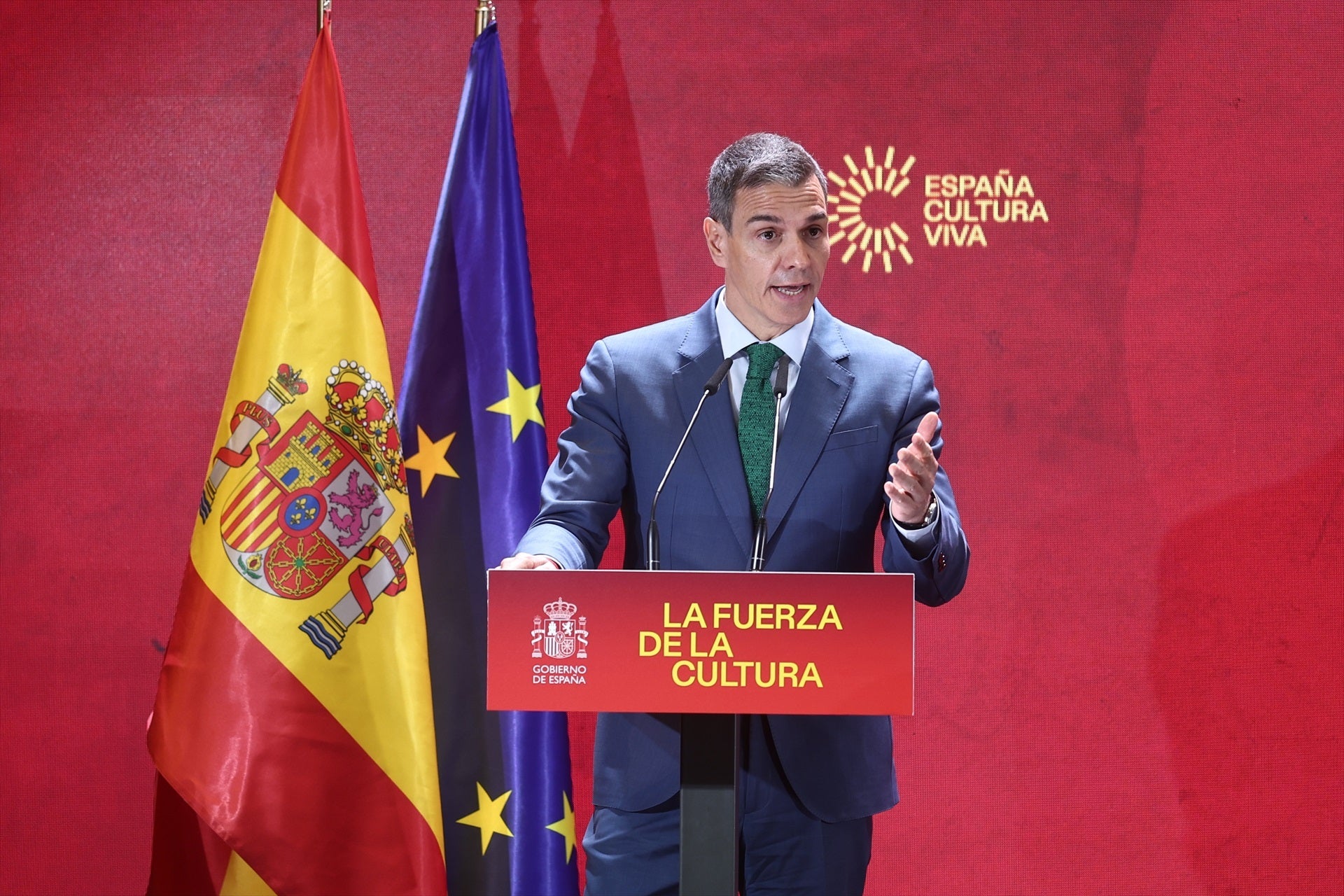 El Gobierno alimenta la teoría de la conspiración sobre sus ocho casos en los tribunales: "Algo extraño hay" El Gobierno alimenta la teoría de la conspiración sobre sus ocho casos en los tribunales: "Algo extraño hay"