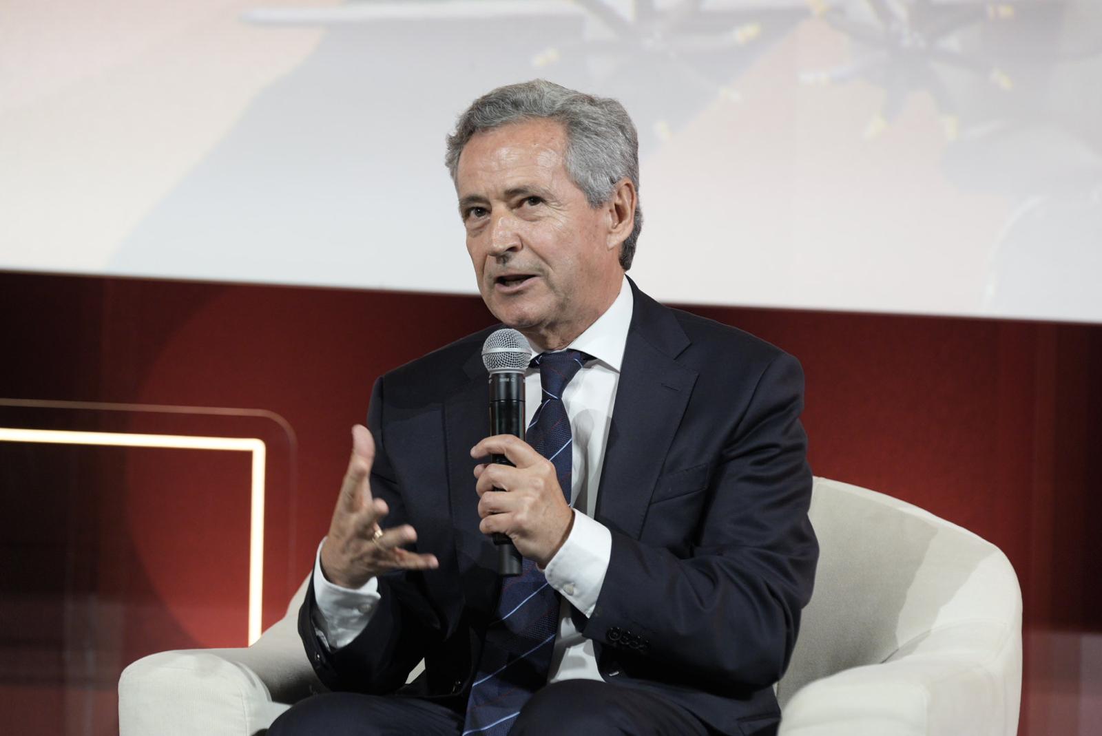 Antonio Gómez-Guillamón reconocido como mejor directivo embajador del sur de España en los VII Premios PEC Antonio Gómez-Guillamón reconocido como mejor directivo embajador del sur de España en los VII Premios PEC