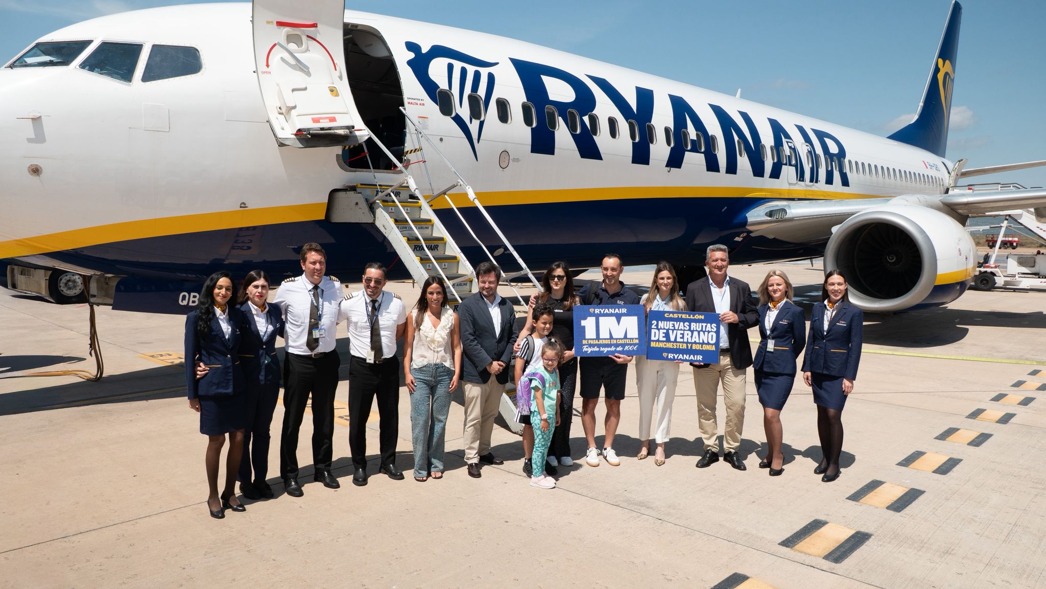 Ryanair alcanza el millón de pasajeros en Castellón y abre rutas a Manchester y Bolonia Ryanair alcanza el millón de pasajeros en Castellón y abre rutas a Manchester y Bolonia