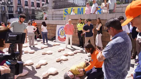 La vicealcaldesa Inma Sanz durante la formación La vicealcaldesa Inma Sanz durante la formación