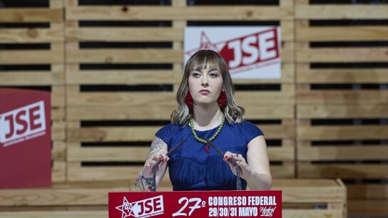 La secretaria general electa de Juventudes Socialistas de Espa&ntilde;a (JSE), Ar&aacute;nzazu Figueroa, durante su intervenci&oacute;n