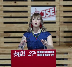 La secretaria general electa de Juventudes Socialistas de España (JSE), Aránzazu Figueroa, durante su intervención La secretaria general electa de Juventudes Socialistas de España (JSE), Aránzazu Figueroa, durante su intervención
