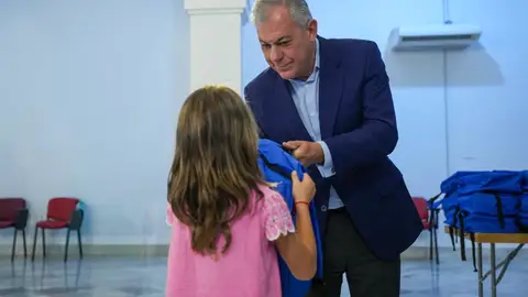 Abierto el plazo para solicitar las mochilas y el material escolar gratuito del programa municipal 'Equípate' Abierto el plazo para solicitar las mochilas y el material escolar gratuito del programa municipal 'Equípate'