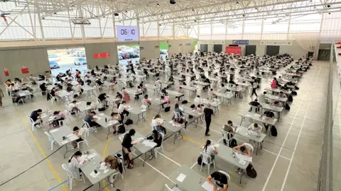 Más de un millar de estudiantes de la Marina Baixa se examinan mañana de la PAU Más de un millar de estudiantes de la Marina Baixa se examinan mañana de la PAU