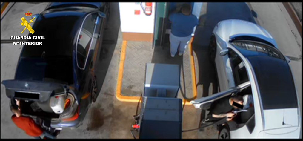 Cinco detenidos por estafa continuada en repostajes de combustible en Manzanares Cinco detenidos por estafa continuada en repostajes de combustible en Manzanares