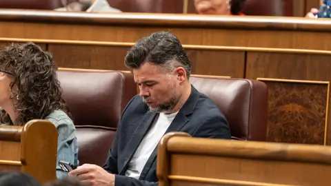 El diputado de ERC, Gabriel Rufián, durante una sesión plenaria, en el Congreso de los Diputados El diputado de ERC, Gabriel Rufián, durante una sesión plenaria, en el Congreso de los Diputados