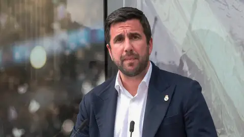 Riquelme: "Estas elecciones son un referéndum sobre la venta del club" Riquelme: "Estas elecciones son un referéndum sobre la venta del club"