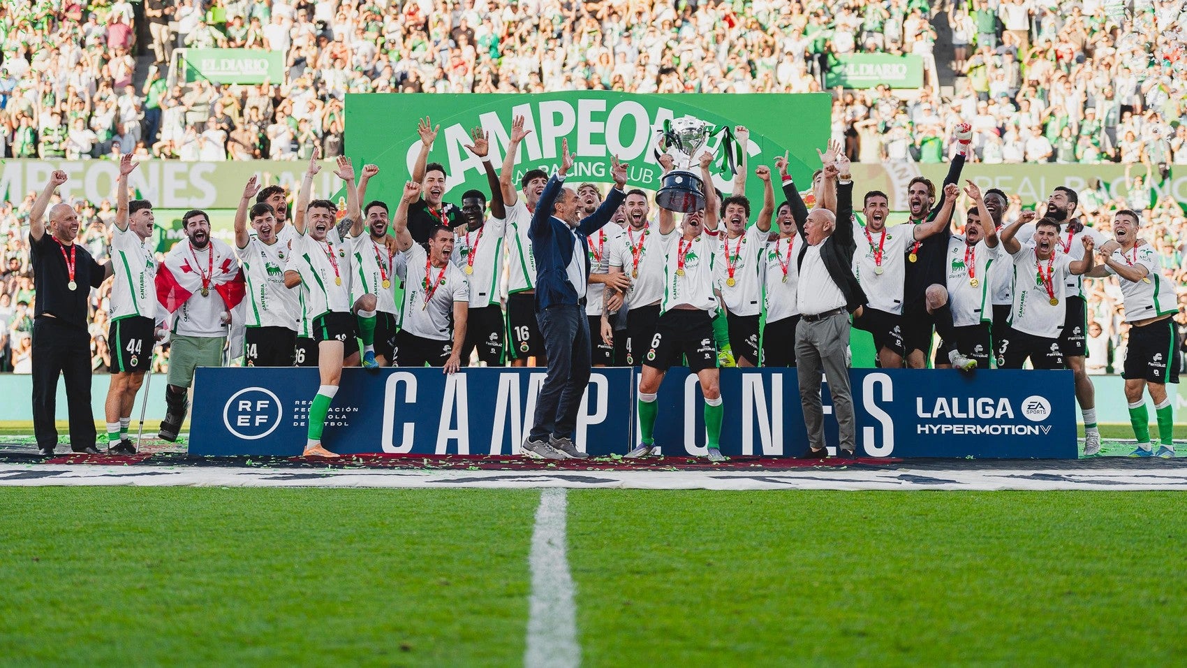 El Racing se proclama campeón de la Segunda División El Racing se proclama campeón de la Segunda División