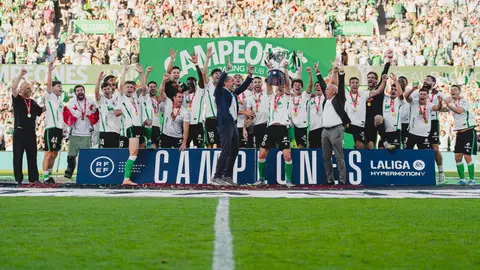 El Racing se proclama campeón de la Segunda División El Racing se proclama campeón de la Segunda División