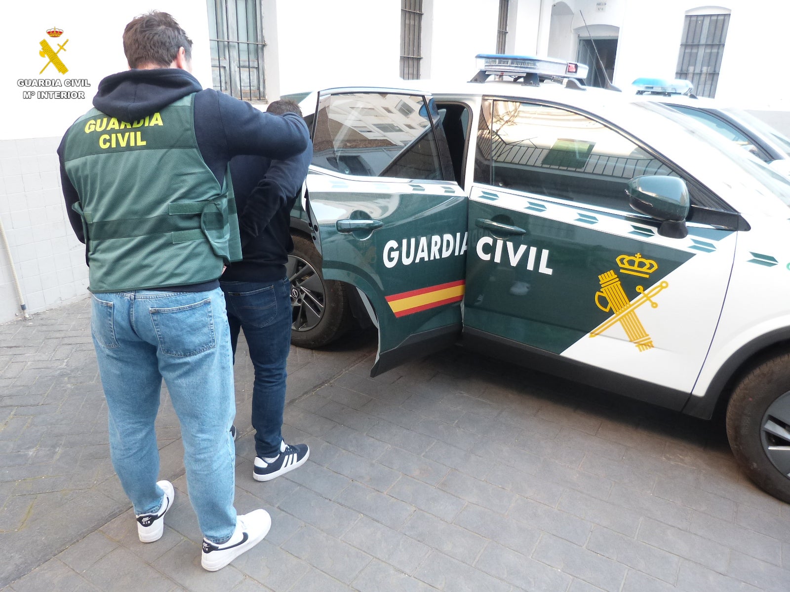 Detenido un joven de 24 años por extorsionar a usuarios de páginas web de contactos en Castellón y Tarragona Detenido un joven de 24 años por extorsionar a usuarios de páginas web de contactos en Castellón y Tarragona