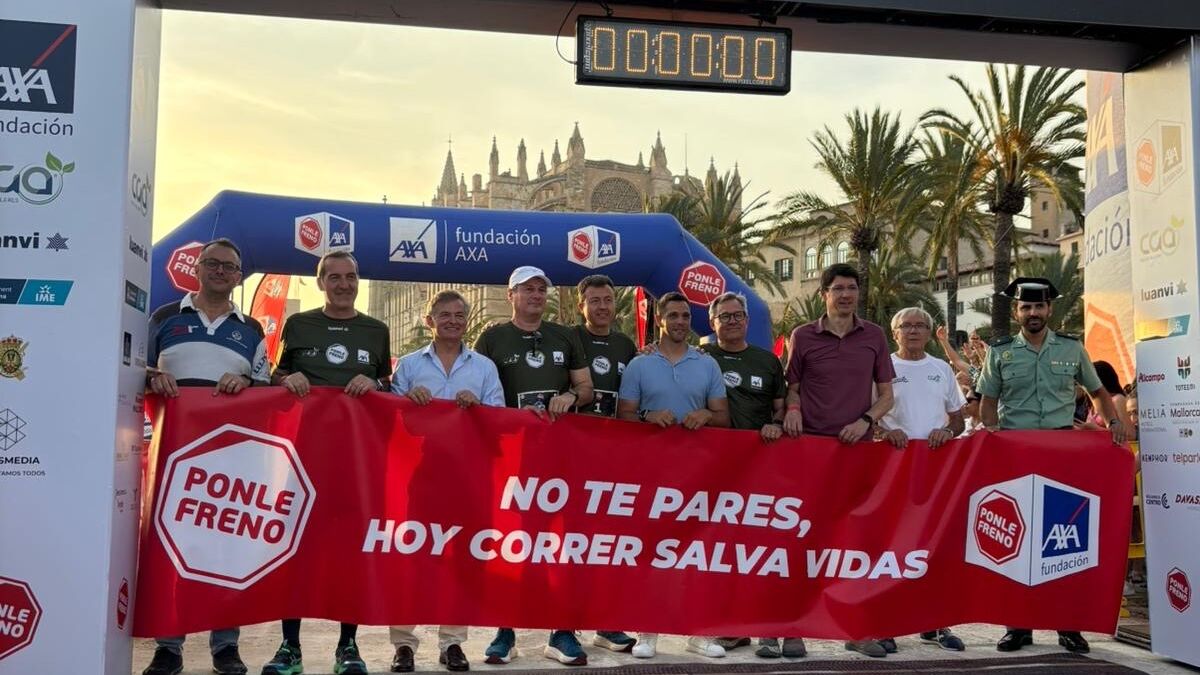Más de 1.200 corredores llenan Palma en la carrera solidaria Ponle Freno, su récord histórico en la isla Más de 1.200 corredores llenan Palma en la carrera solidaria Ponle Freno, su récord histórico en la isla